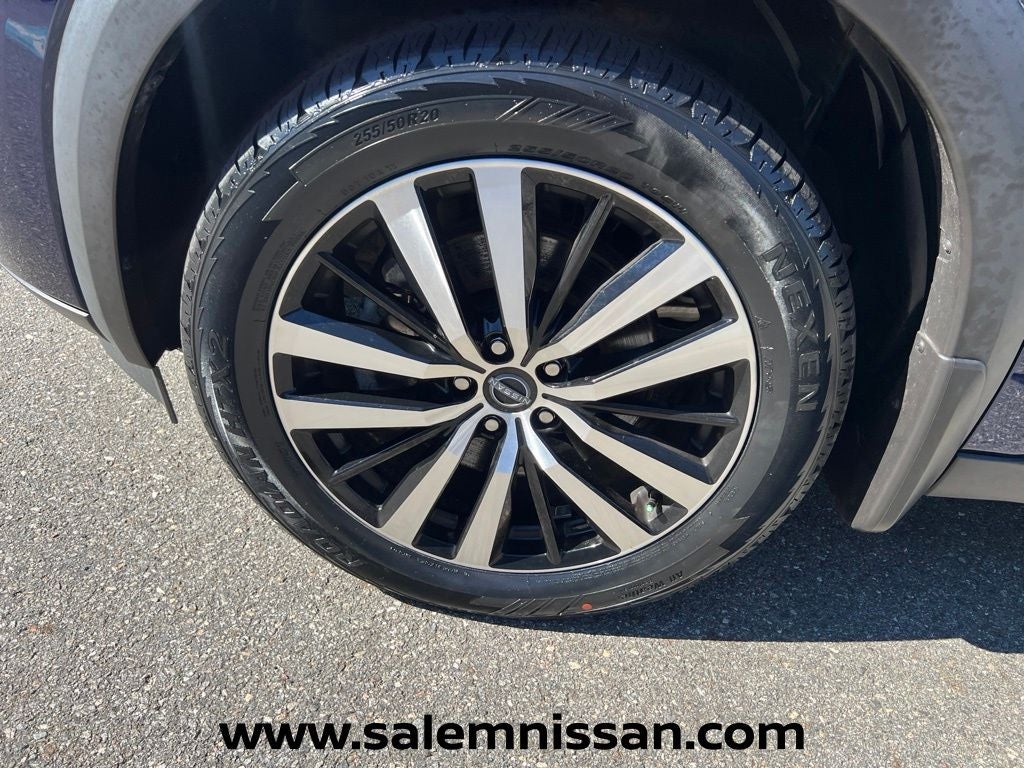 2024 Nissan Pathfinder Platinum