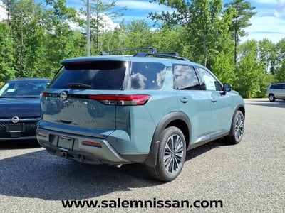 2026 Nissan Pathfinder Platinum
