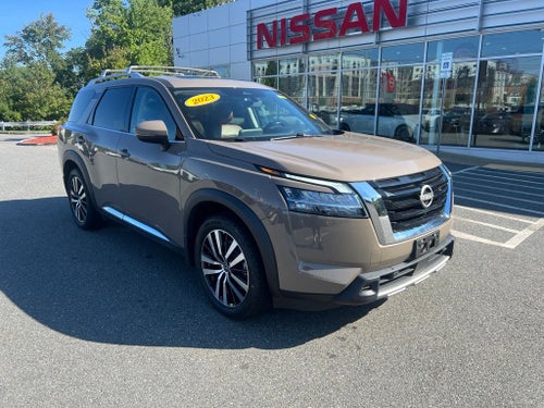 2023 Nissan Pathfinder Platinum