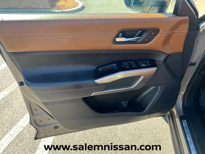 2023 Nissan Pathfinder Platinum