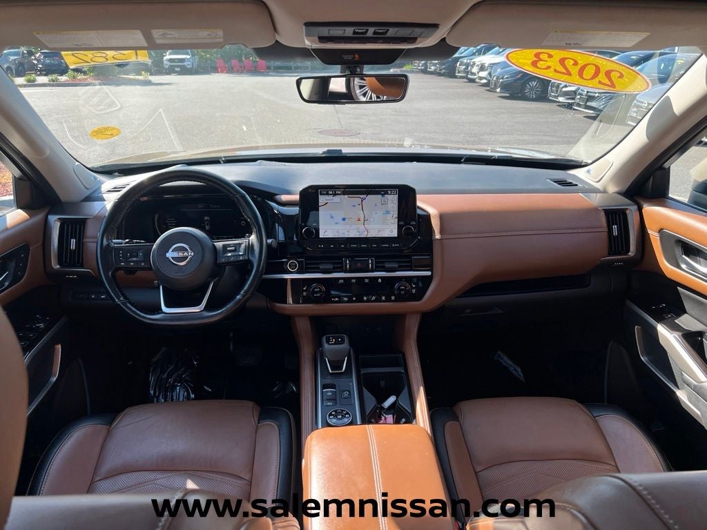 2023 Nissan Pathfinder Platinum