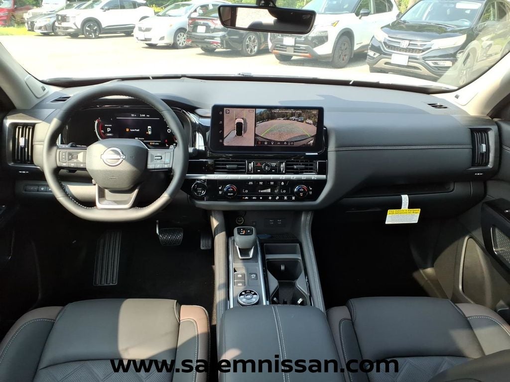 2026 Nissan Pathfinder Platinum