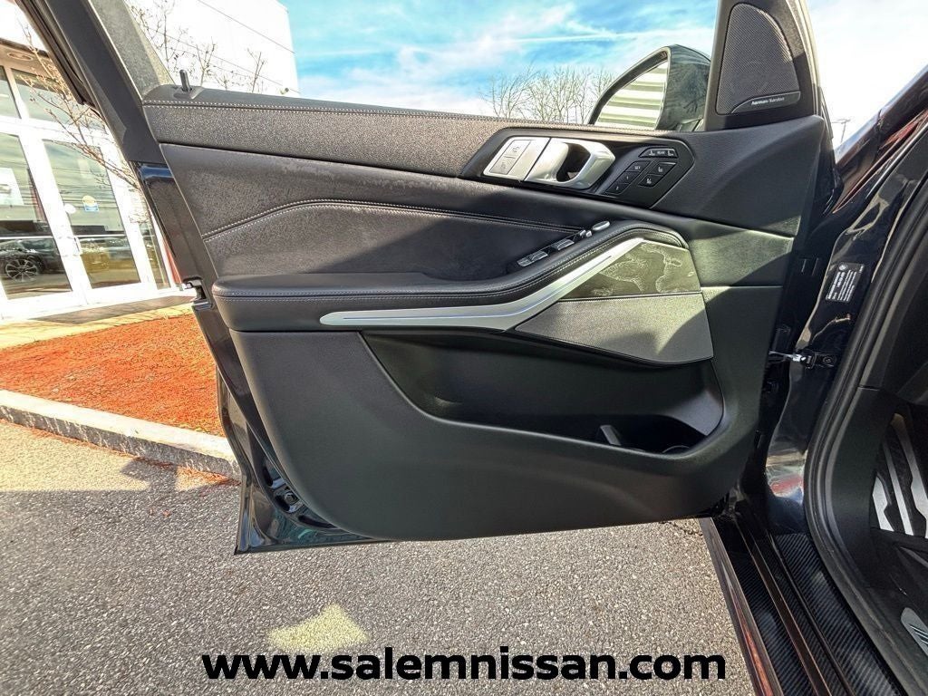 2020 BMW X7 M50i