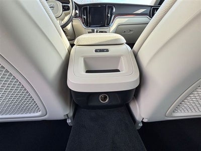 2020 Volvo S60 T6 Momentum