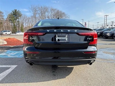 2020 Volvo S60 T6 Momentum