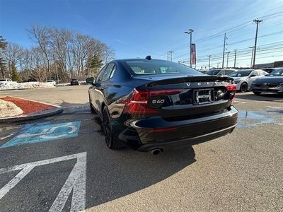 2020 Volvo S60 T6 Momentum