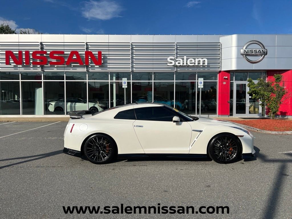 2021 Nissan GT-R Premium