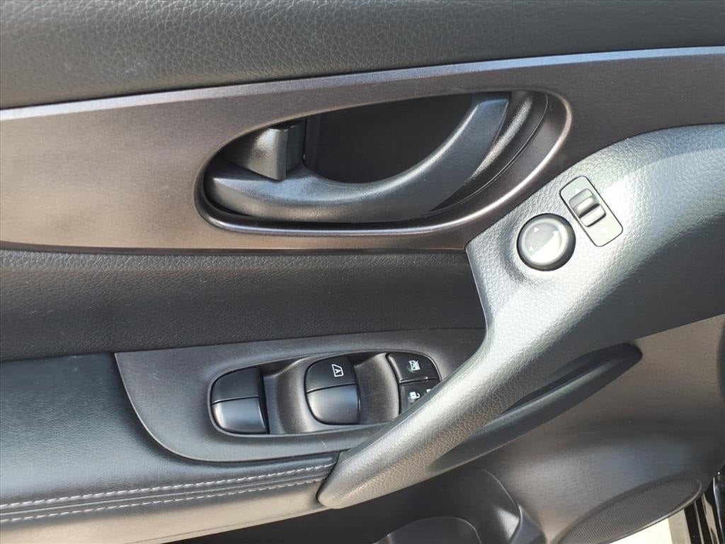 2022 Nissan Rogue Sport S