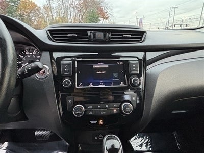 2022 Nissan Rogue Sport SV