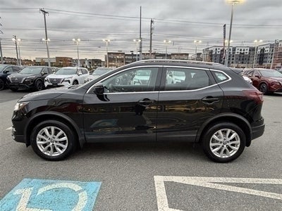 2022 Nissan Rogue Sport SV