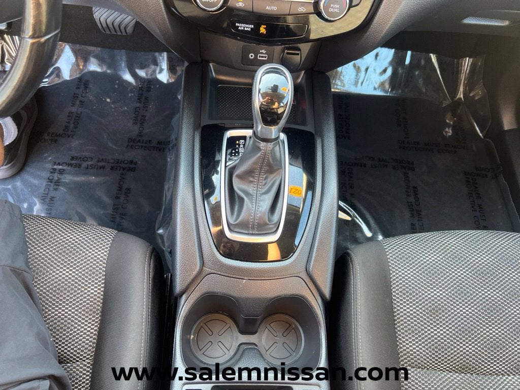 2021 Nissan Rogue Sport SV