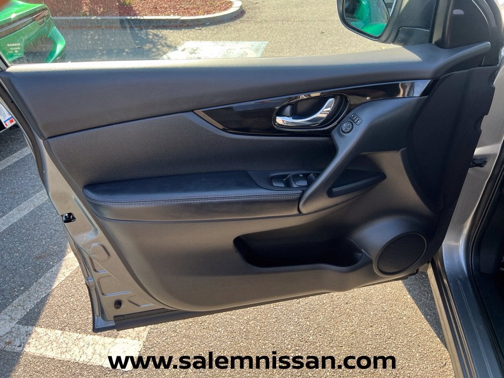 2021 Nissan Rogue Sport SV
