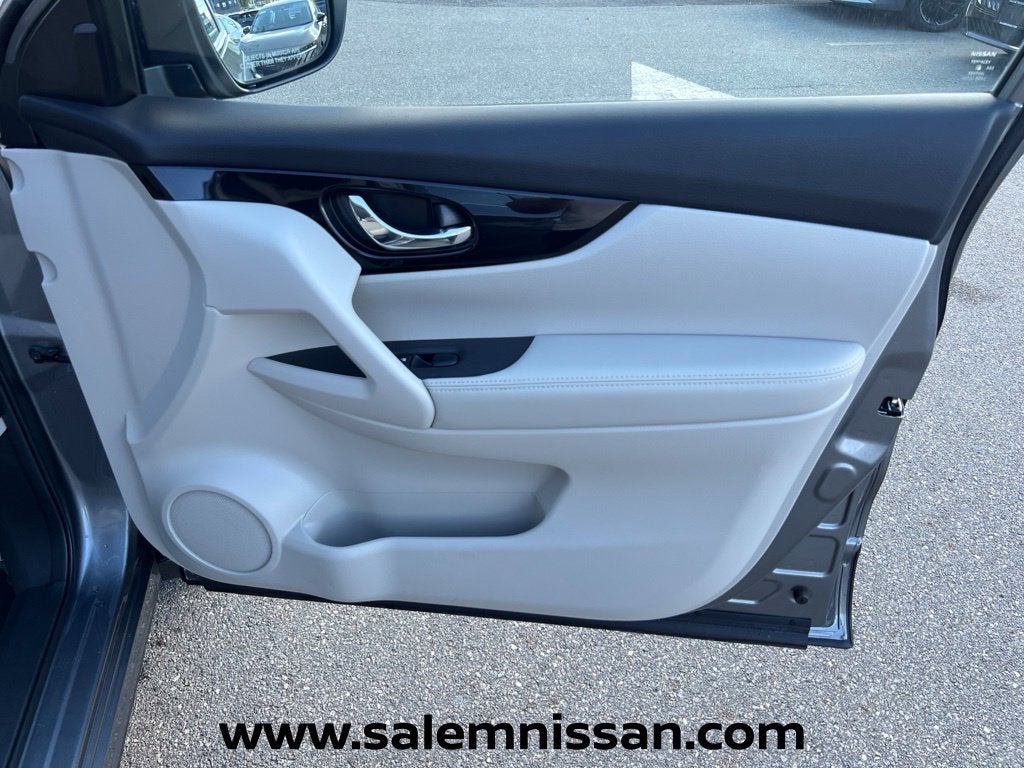 2022 Nissan Rogue Sport SL