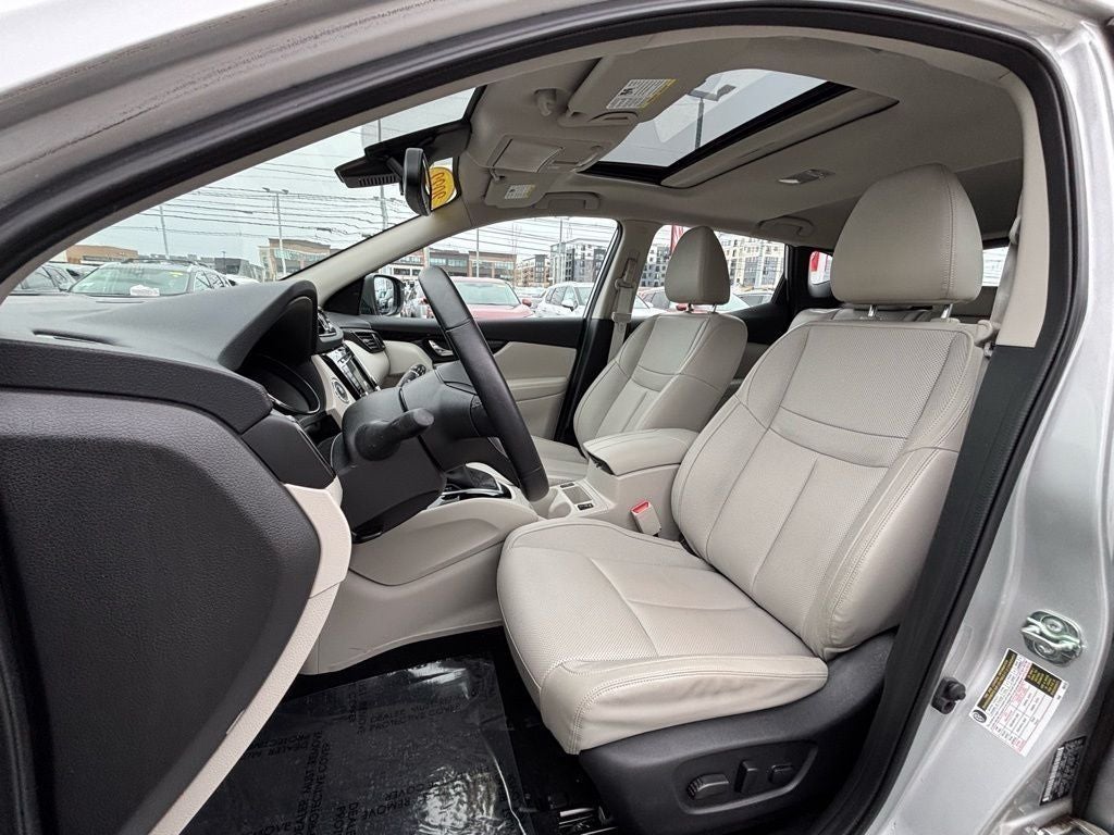 2022 Nissan Rogue Sport SL