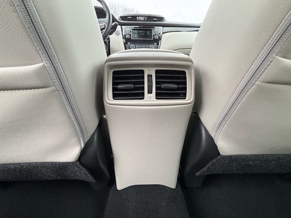 2022 Nissan Rogue Sport SL