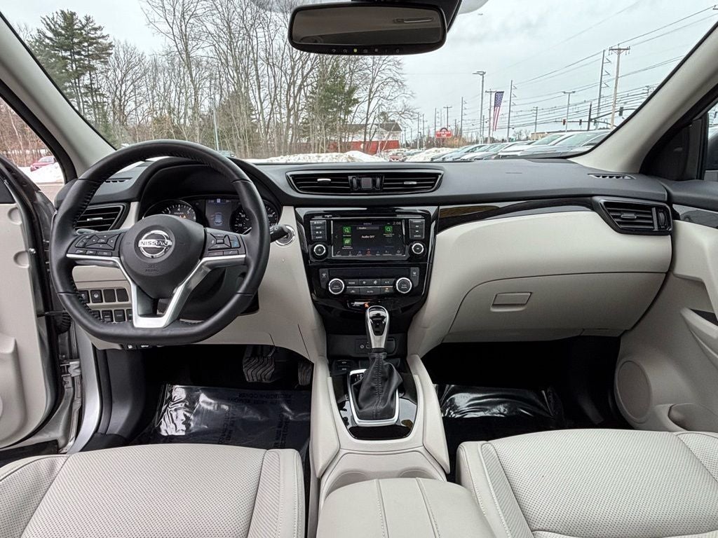 2022 Nissan Rogue Sport SL