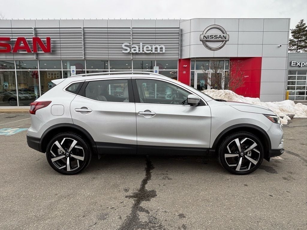 2022 Nissan Rogue Sport SL