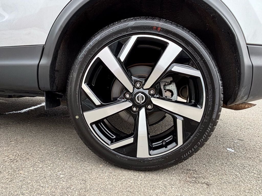 2022 Nissan Rogue Sport SL