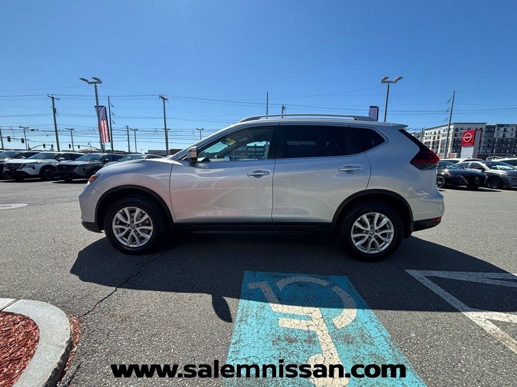 2018 Nissan Rogue SV