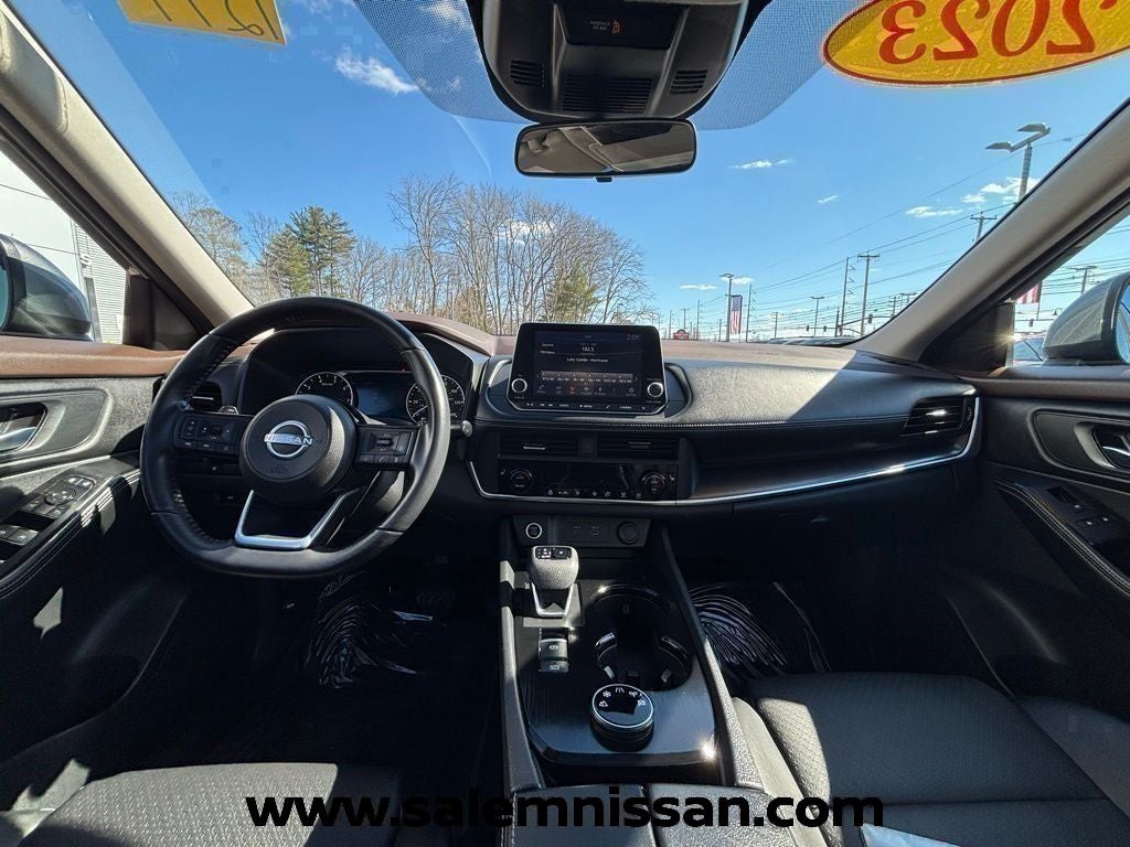 2023 Nissan Rogue SV