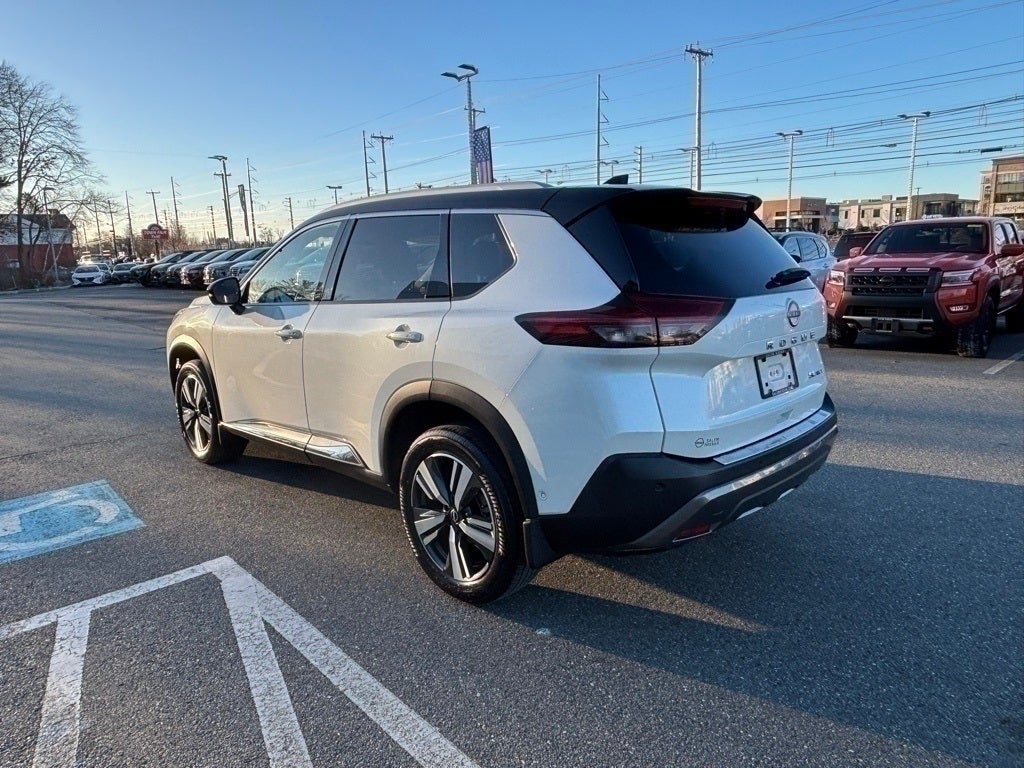 2023 Nissan Rogue SL
