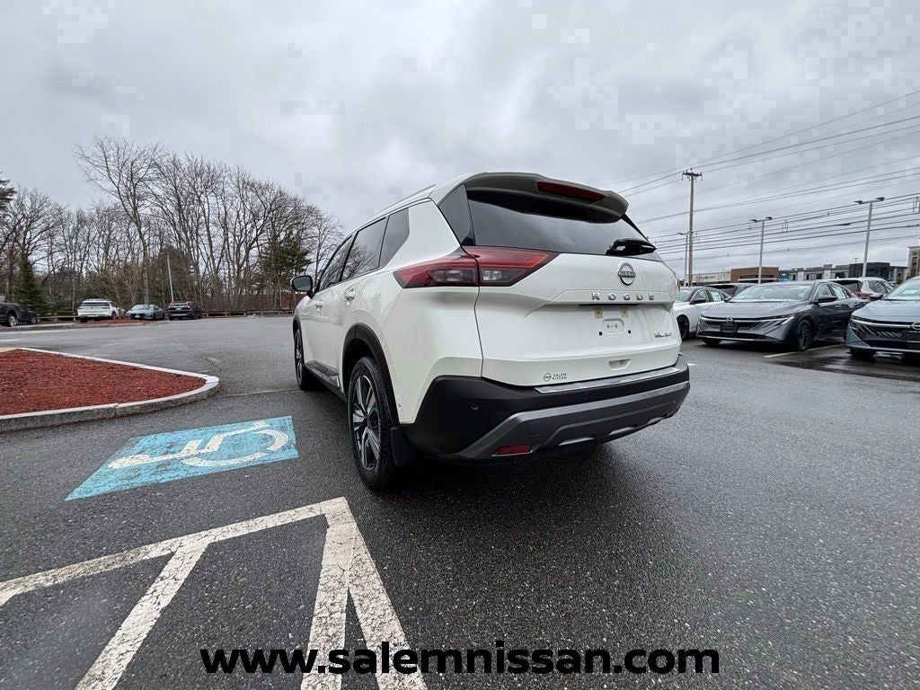 2023 Nissan Rogue SL