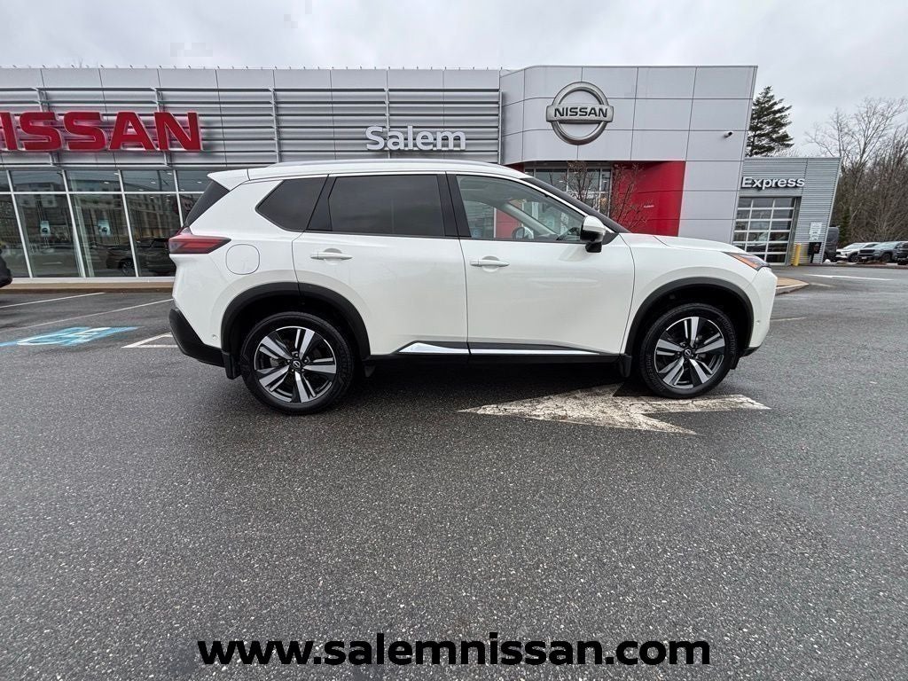 2023 Nissan Rogue SL