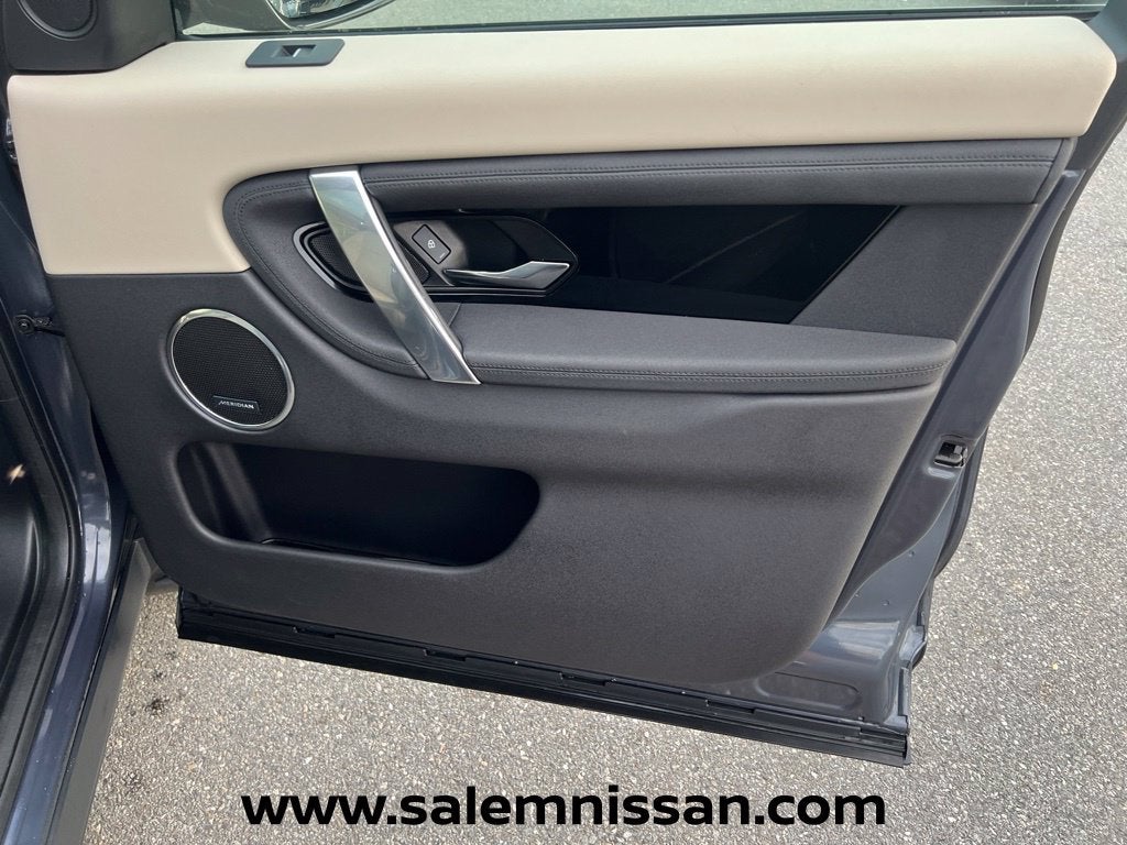 2025 Land Rover Discovery Sport S