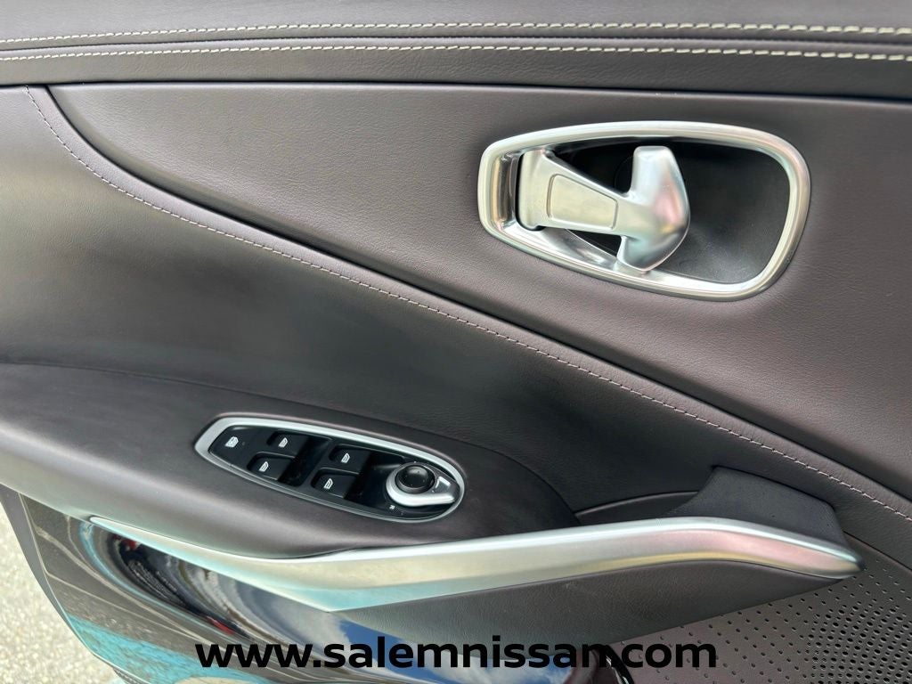 2024 Aston Martin DBX 707