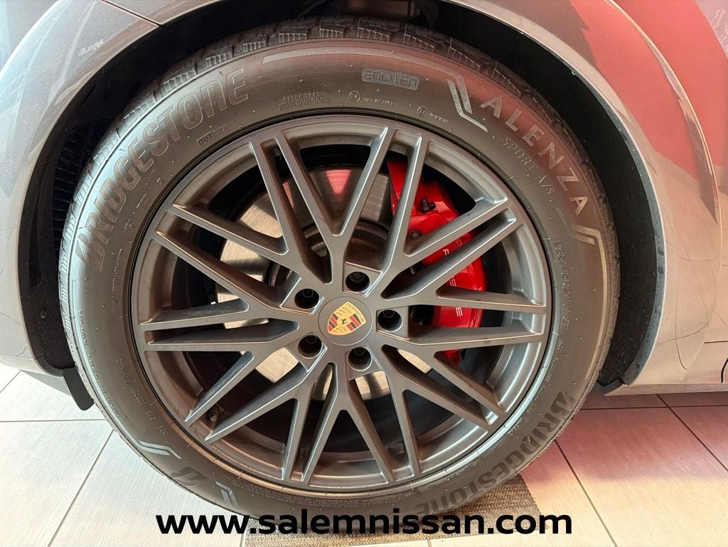 2026 Porsche Cayenne Coupe GTS