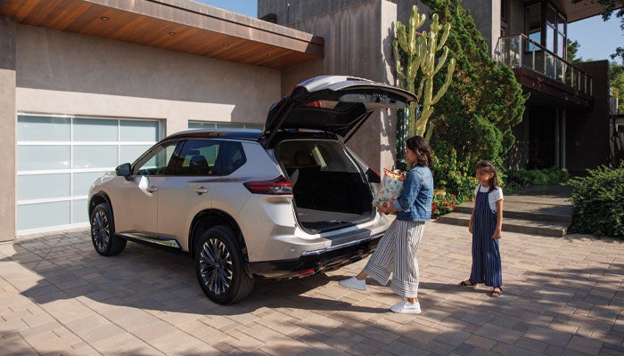 Salem Nissan in Salem NH